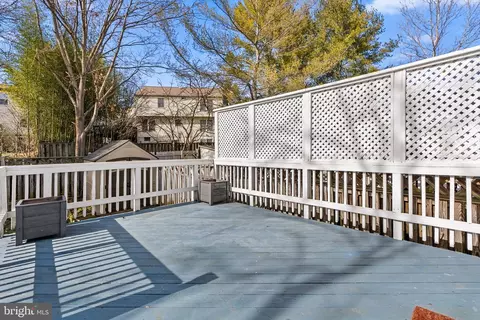 Exterior - 728 Oxford Square Dr, Silver Spring, MD 20905 photo 5 of 15