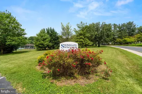 Exterior - 728 Oxford Square Dr, Silver Spring, MD 20905 photo 15 of 15