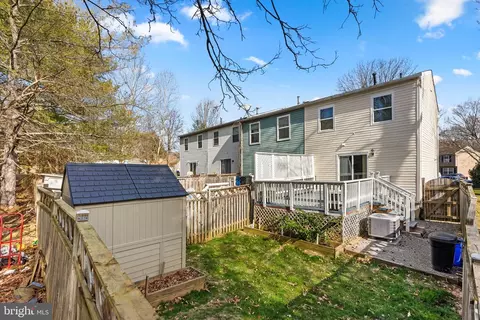 Exterior - 728 Oxford Square Dr, Silver Spring, MD 20905 photo 8 of 15
