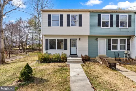 728 Oxford Square Dr, Silver Spring, MD 20905