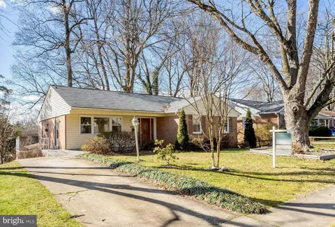 4800 Bel Pre Rd, Rockville, MD 20853