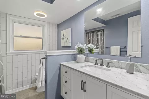 Bath - 3707 Woodridge Ave, Silver Spring, MD 20902 photo 2 of 2