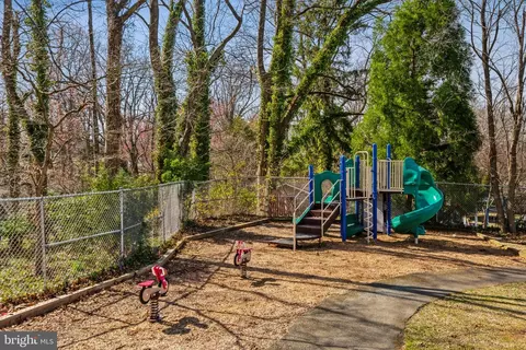 11727 College View Dr, Silver Spring, MD 20902 photo 34