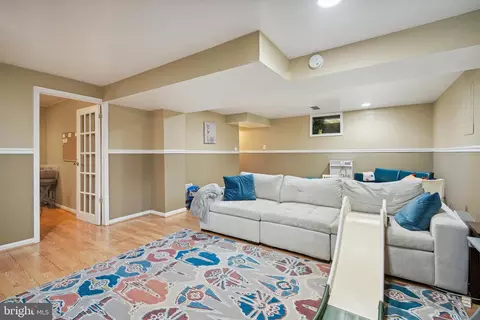 11727 College View Dr, Silver Spring, MD 20902 photo 20