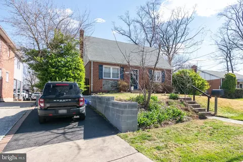 11727 College View Dr, Silver Spring, MD 20902 photo 29