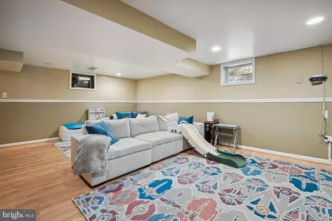 11727 College View Dr, Silver Spring, MD 20902 photo 19