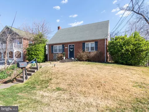 11727 College View Dr, Silver Spring, MD 20902 photo 3