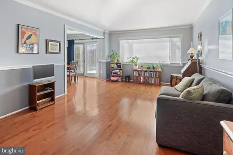 Living - 17208 Brown Rd, Poolesville, MD 20837 photo 1 of 8