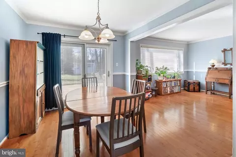 Dining - 17208 Brown Rd, Poolesville, MD 20837 photo 2 of 7