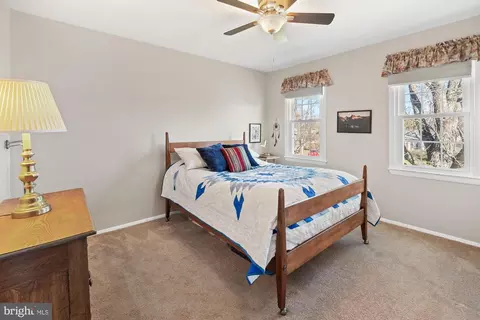Bedroom - 17208 Brown Rd, Poolesville, MD 20837 photo 5 of 6