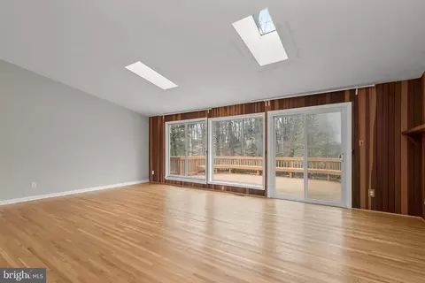 Living - 8 Schindler Ct, Silver Spring, MD 20903 photo 2 of 5