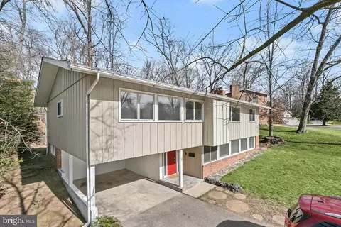 Exterior - 8 Schindler Ct, Silver Spring, MD 20903 photo 4 of 12