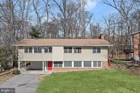 8 Schindler Ct, Silver Spring, MD 20903