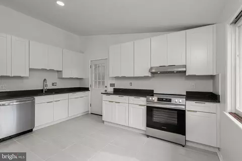 Kitchen - 8 Schindler Ct, Silver Spring, MD 20903 photo 4 of 4