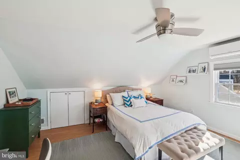 Bedroom - 10421 Grandin Rd, Silver Spring, MD 20902 photo 4 of 8