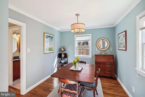 Dining - 10421 Grandin Rd, Silver Spring, MD 20902 photo 4 of 4