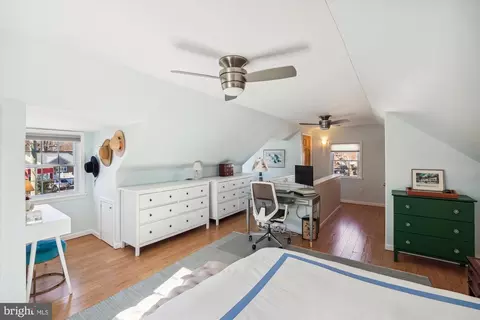 Bedroom - 10421 Grandin Rd, Silver Spring, MD 20902 photo 7 of 8