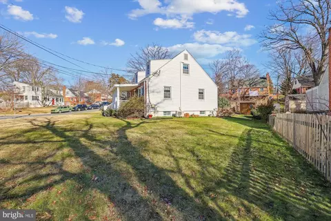 Exterior - 10421 Grandin Rd, Silver Spring, MD 20902 photo 4 of 8