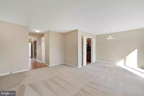 Living - 1451 Casino Cir, Silver Spring, MD 20906 photo 2 of 5