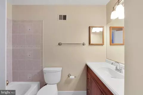 Bath - 1451 Casino Cir, Silver Spring, MD 20906 photo 2 of 6