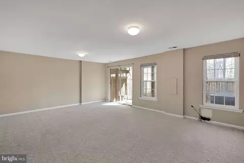 Living - 1451 Casino Cir, Silver Spring, MD 20906 photo 5 of 5