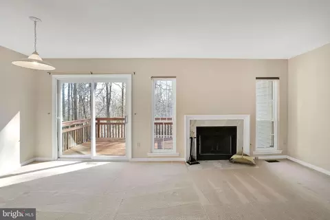 Living - 1451 Casino Cir, Silver Spring, MD 20906 photo 4 of 5