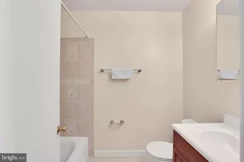 Bath - 1451 Casino Cir, Silver Spring, MD 20906 photo 4 of 6