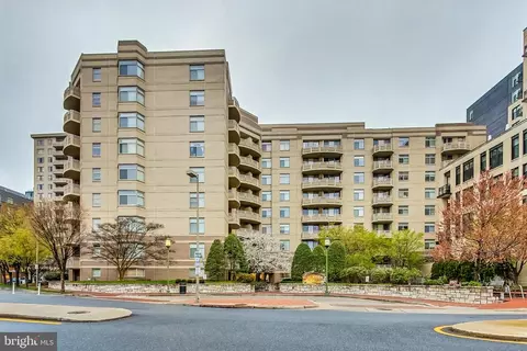 7111 Woodmont #818, Chevy Chase, MD 20815