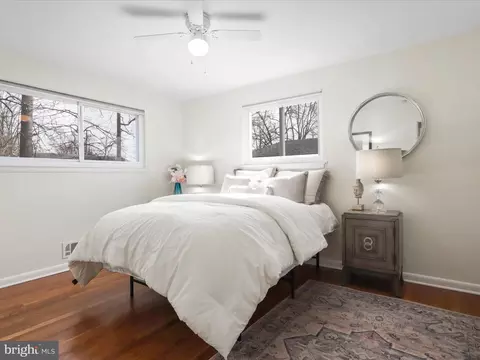 Bedroom - 1211 Arcola Ave, Silver Spring, MD 20902 photo 1 of 8
