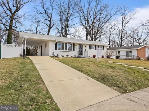 Exterior - 1211 Arcola Ave, Silver Spring, MD 20902 photo 5 of 9