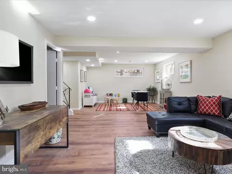 Living - 1211 Arcola Ave, Silver Spring, MD 20902 photo 7 of 8