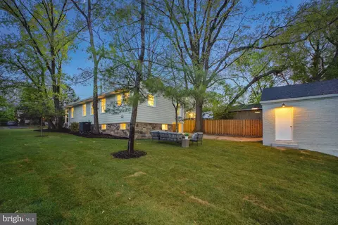 430 Ethan Allen Ave, Takoma Park, MD 20912
