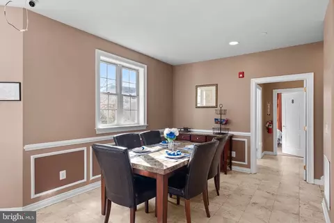Dining - 2727 Briggs Chaney Rd, Silver Spring, MD 20905 photo 2 of 6