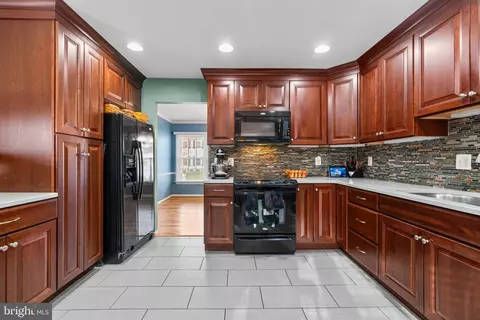 4204 Headwaters Ln, Olney, MD 20832 photo 8