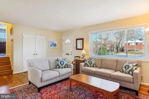 Living - 11004 Havenpark Dr, Silver Spring, MD 20902 photo 1 of 4