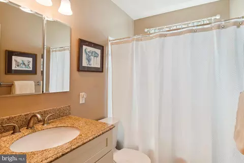 Bath - 11004 Havenpark Dr, Silver Spring, MD 20902 photo 1 of 3