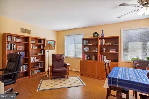 Living - 11004 Havenpark Dr, Silver Spring, MD 20902 photo 3 of 4