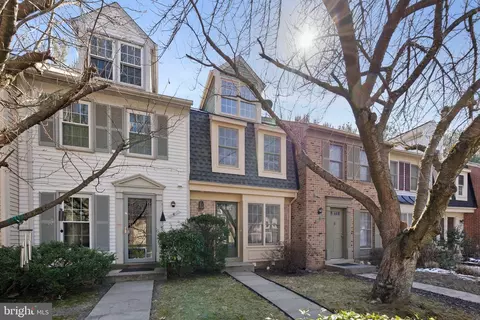 6 Strath Haven Ct, Montgomery Village, MD 20886