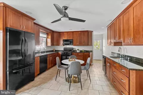 Kitchen - 8726 1st Ave, Silver Spring, MD 20910 photo 2 of 6