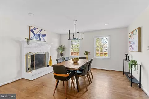 Dining - 8726 1st Ave, Silver Spring, MD 20910 photo 1 of 6