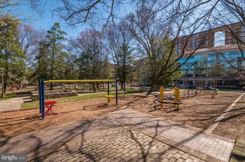 Exterior - 8726 1st Ave, Silver Spring, MD 20910 photo 17 of 18