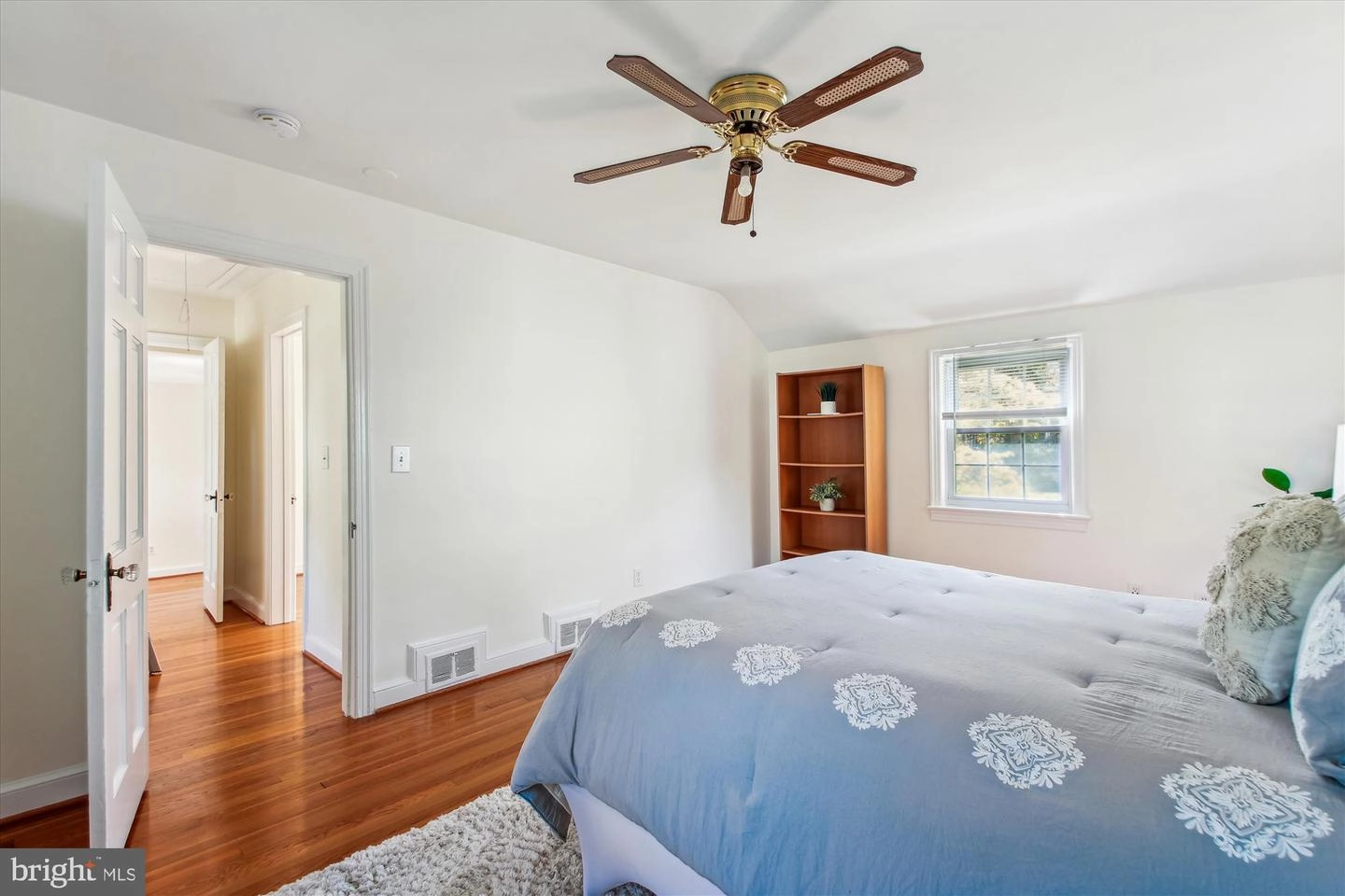 203 Lexington Dr, Silver Spring, MD 20901 photo 16