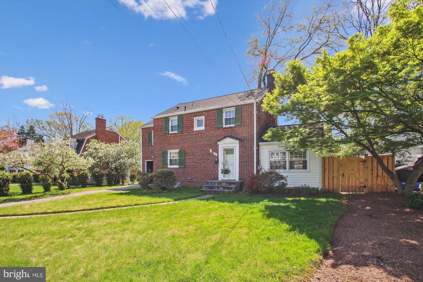 203 Lexington Dr, Silver Spring, MD 20901 photo 2