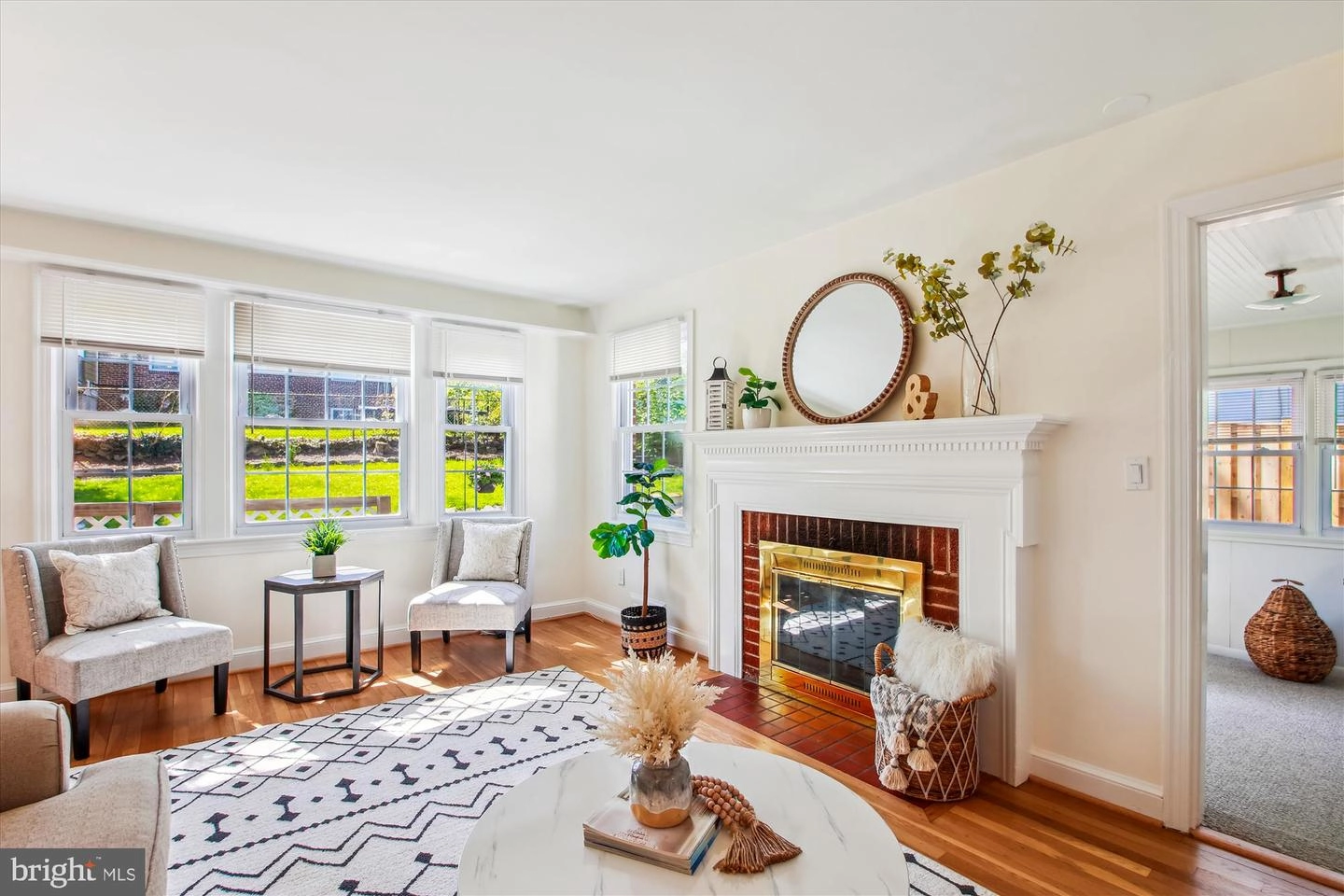 203 Lexington Dr, Silver Spring, MD 20901 photo 4