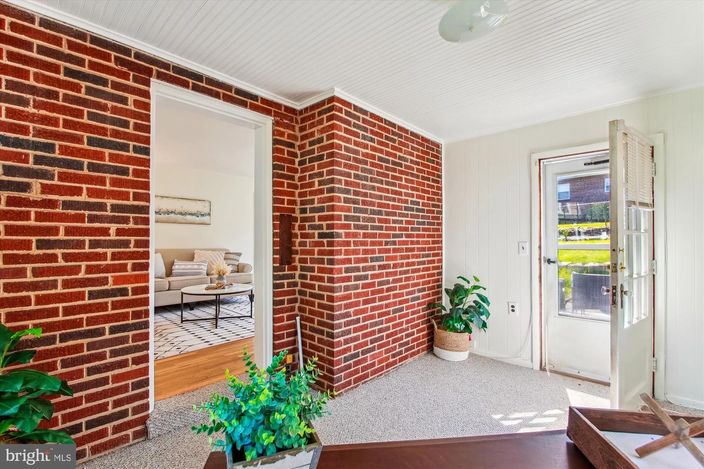203 Lexington Dr, Silver Spring, MD 20901 photo 11