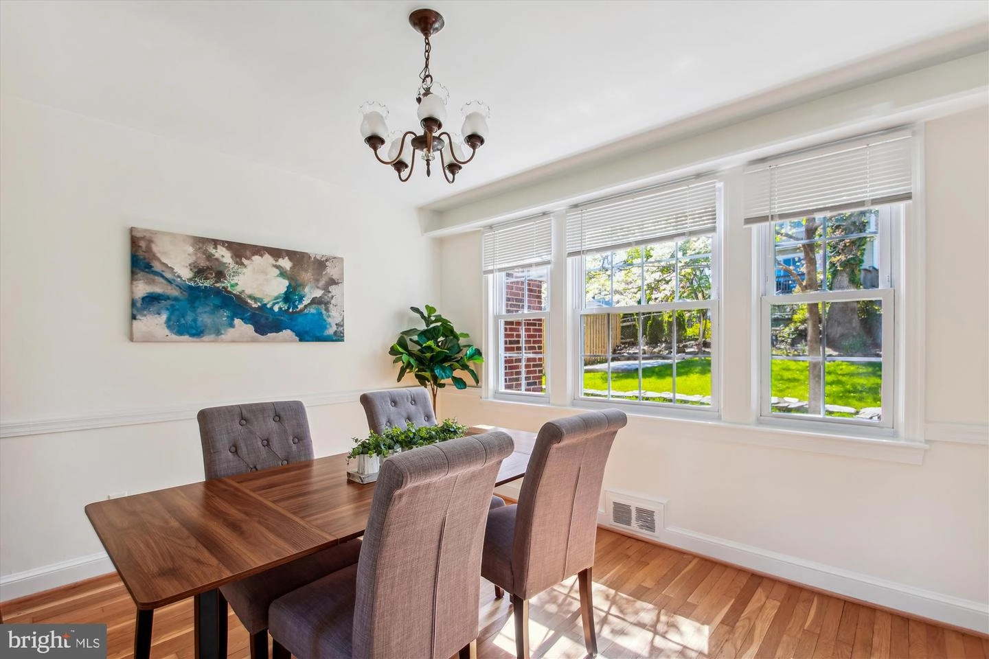 203 Lexington Dr, Silver Spring, MD 20901 photo 6