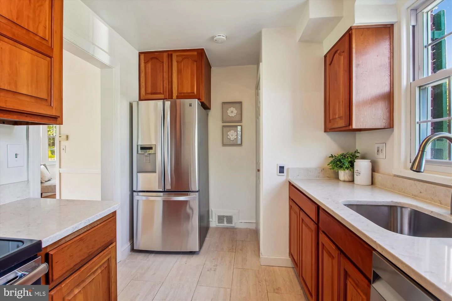 203 Lexington Dr, Silver Spring, MD 20901 photo 9