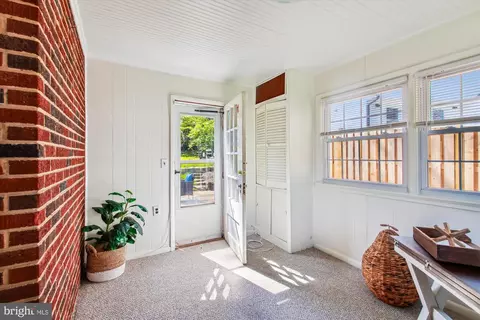 203 Lexington Dr, Silver Spring, MD 20901 photo 10