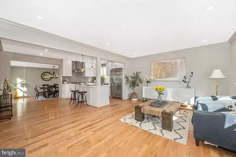 Living - 10104 Renfrew Rd, Silver Spring, MD 20901 photo 3 of 7