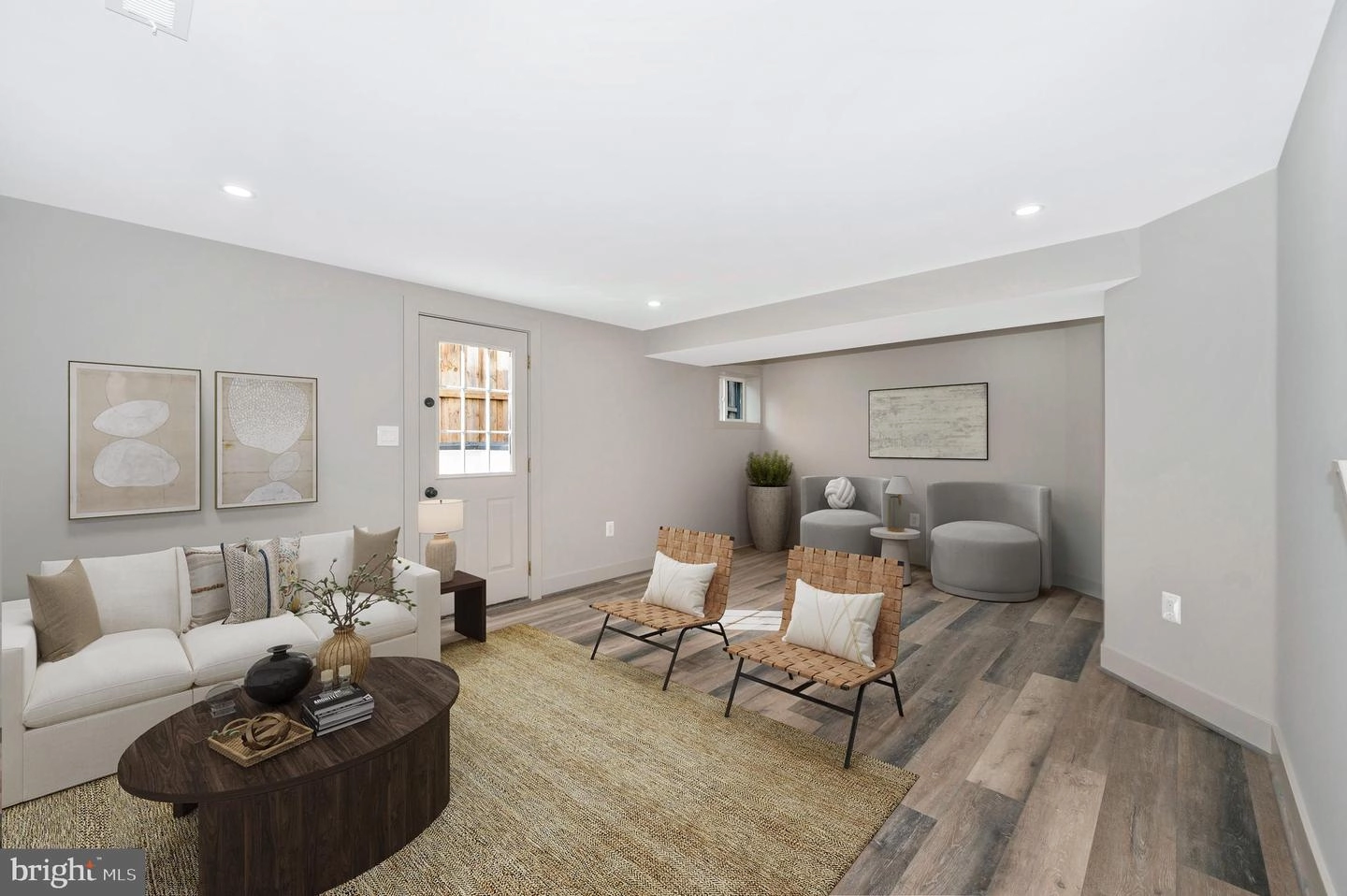 Living - 10104 Renfrew Rd, Silver Spring, MD 20901 photo 6 of 7